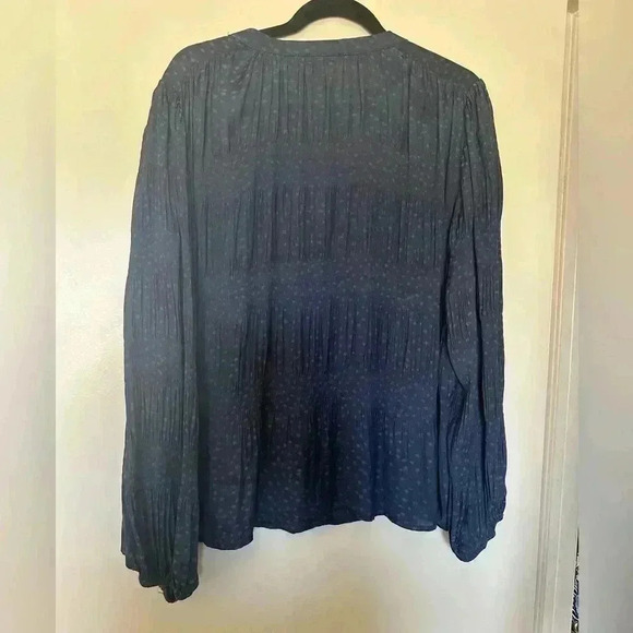 Navy Star Print Current Air Top - Picture 2 of 5